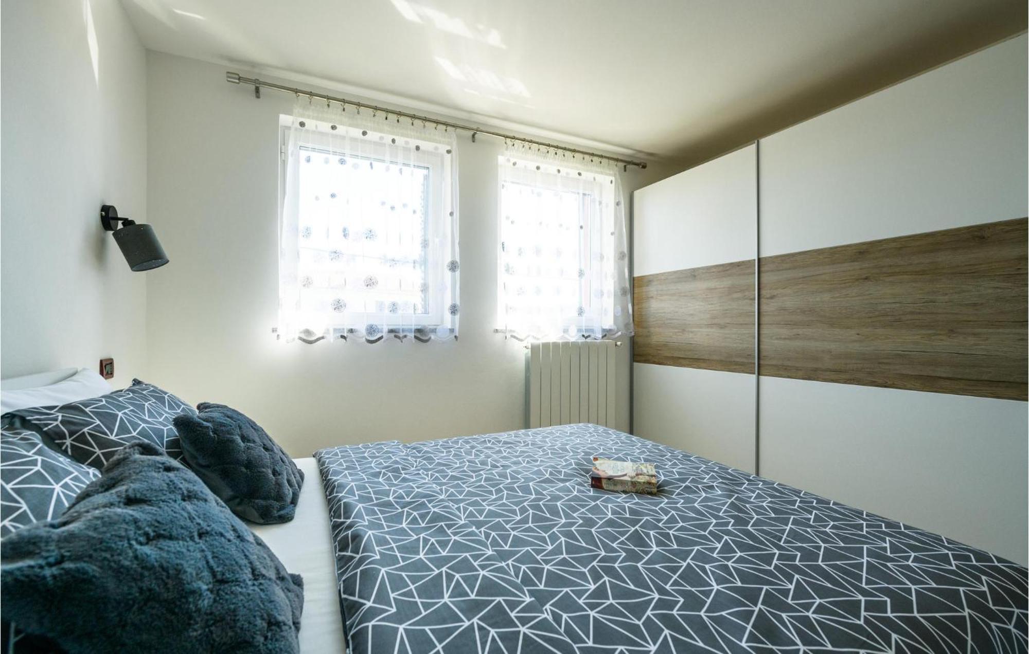 5 Bedroom Stunning Home In Labin Rasa Exterior photo